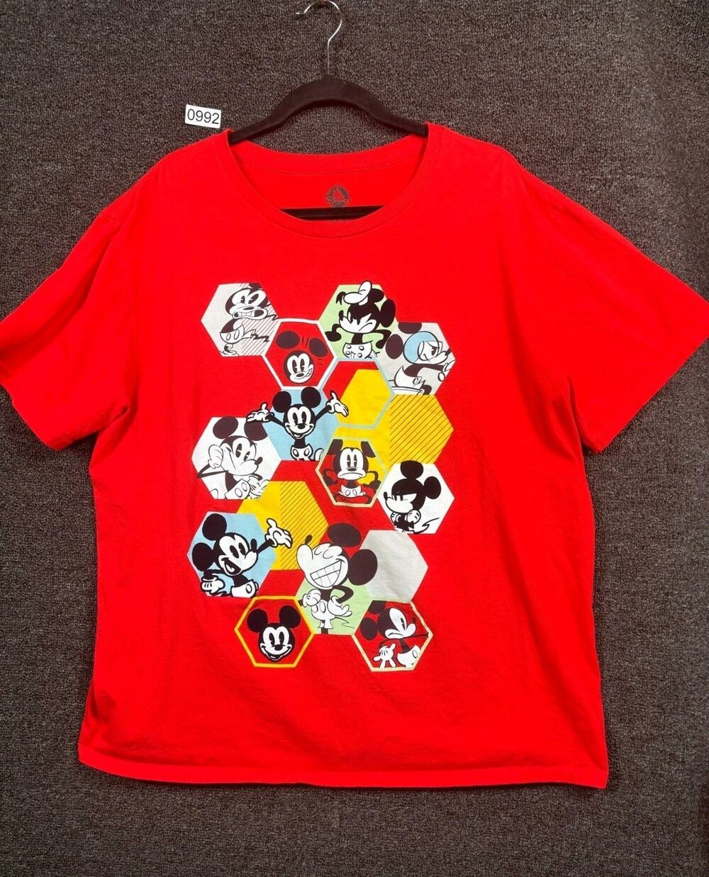 Walt Disney World Mickey Mouse Shirt Adult Size 2XL Red "Many Faces of Mickey"